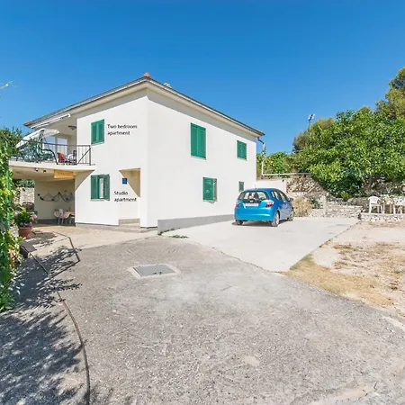 Maslina Brodarica (Sibenik-Knin)