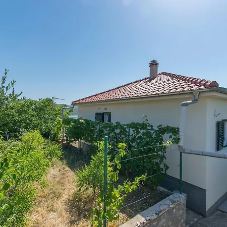 Apartment Maslina Brodarica (Sibenik-Knin)